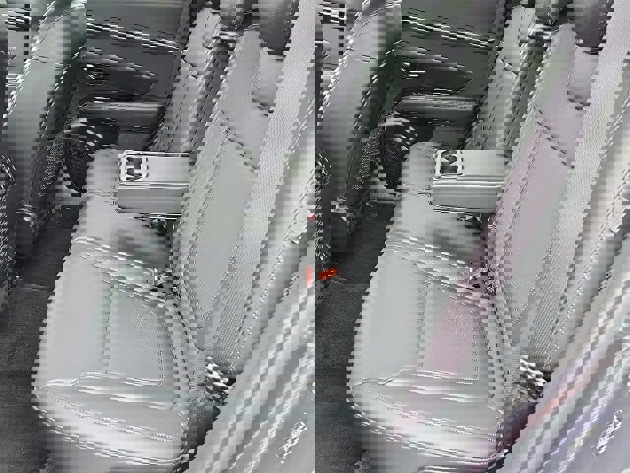 Used 2024 Hyundai Tucson Limited image 30