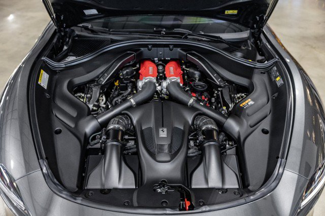 Used 2024 Ferrari Roma image 10