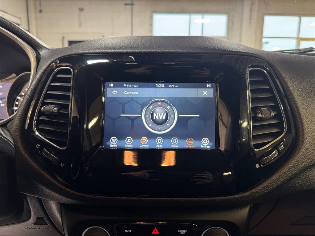 Used 2020 Jeep Compass Latitude image 19