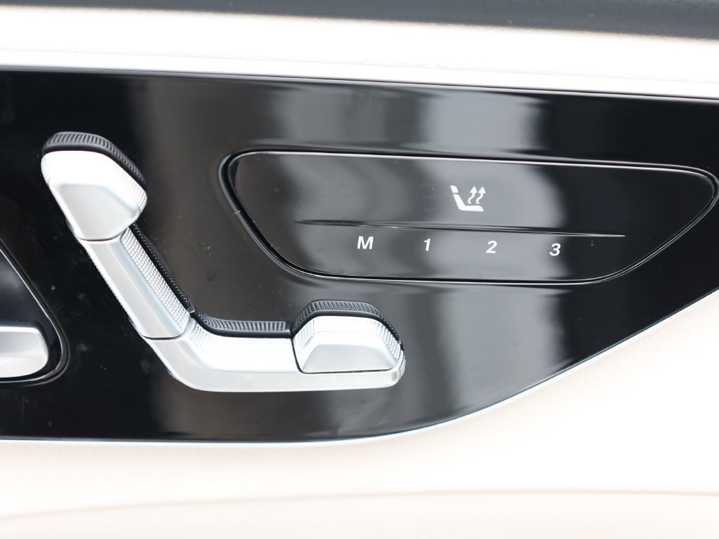 Used 2023 Mercedes-Benz C 300 Sedan image 15