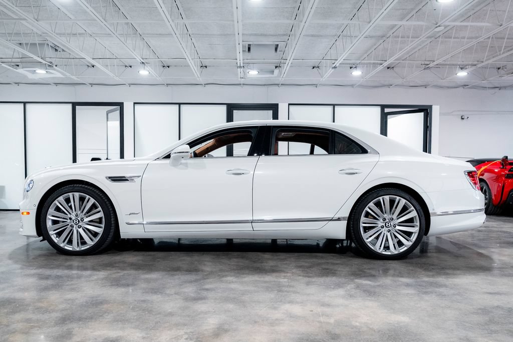 Used 2023 Bentley Flying Spur W12 AWD/4WD image 4
