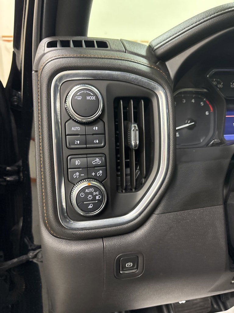 Used 2021 GMC Sierra 1500 AT4 image 11