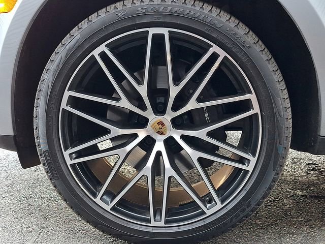 Certified 2026 Porsche Macan AWD/4WD image 15
