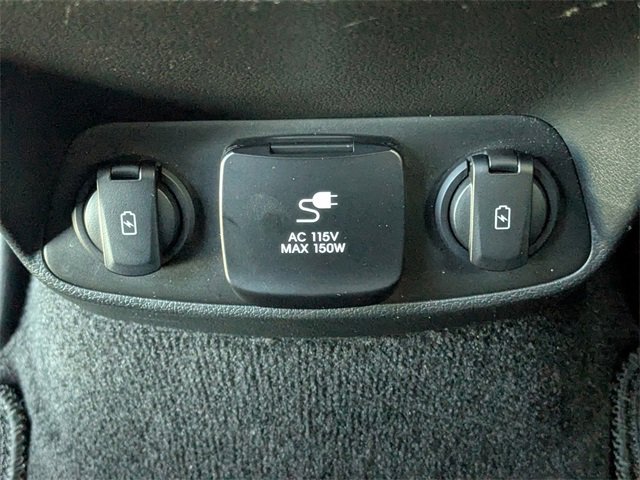 Used 2020 Hyundai Santa Fe Limited image 14