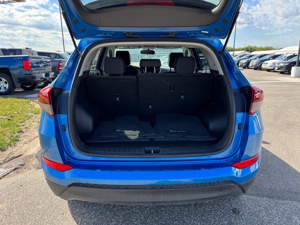Used 2017 Hyundai Tucson SE w/ SE Popular Package 02 AWD/4WD image 41
