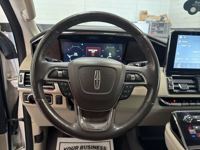 Used 2019 Lincoln Navigator Reserve AWD/4WD image 14