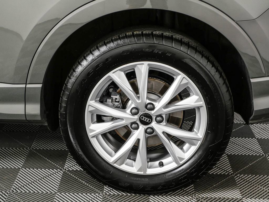 Used 2023 Audi Q3 2.0T Premium Plus w/ Premium Plus Package AWD/4WD image 38