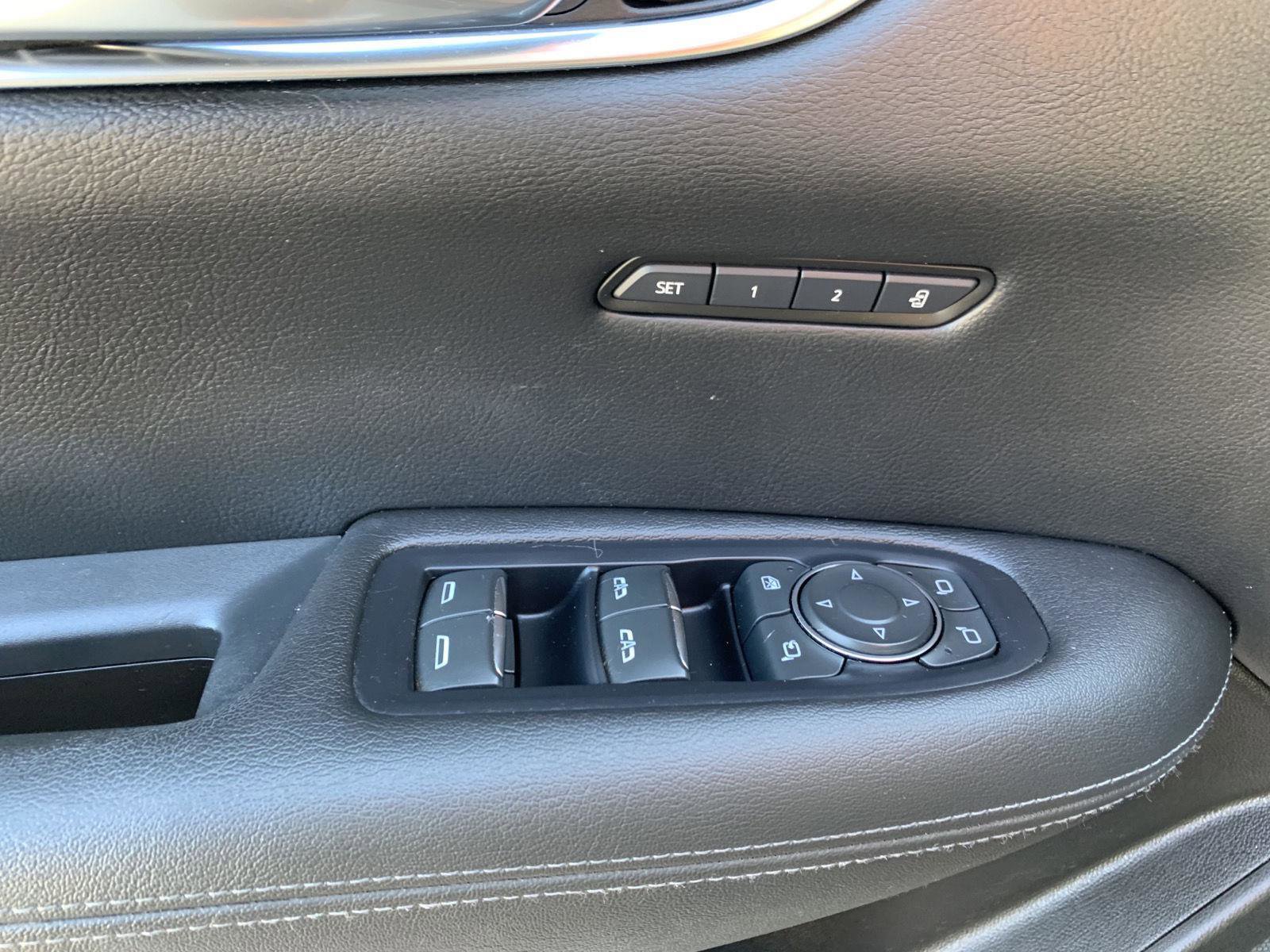 Used 2022 Cadillac XT5 Sportv image 17