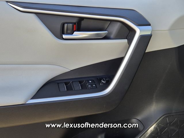 Used 2025 Toyota RAV4 XLE w/ Weather Package AWD/4WD image 20