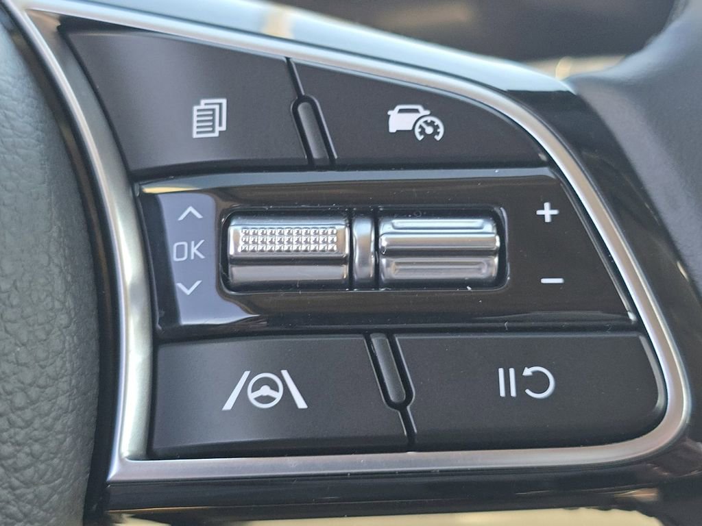 Used 2025 Kia Seltos EX image 36