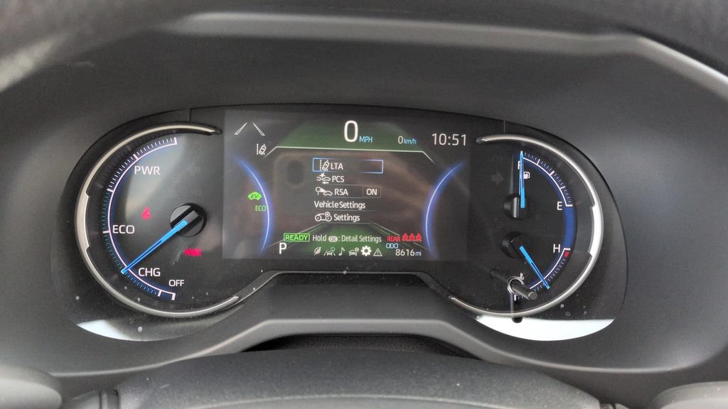 Used 2025 Toyota RAV4 LE AWD/4WD image 20