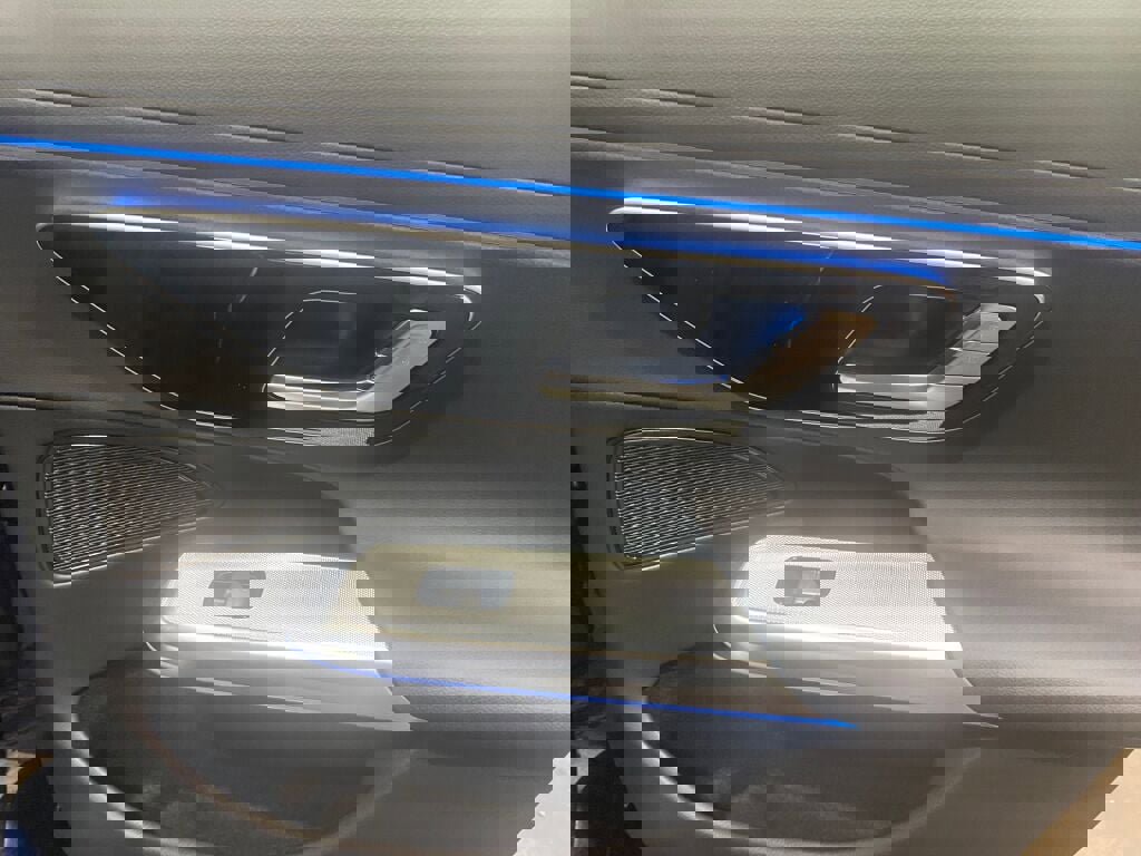 New 2026 Mercedes-Benz E 350 4MATIC Sedan image 20