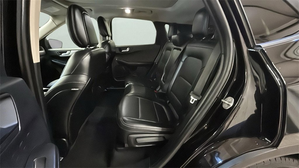 Used 2020 Ford Escape SE Sport image 14