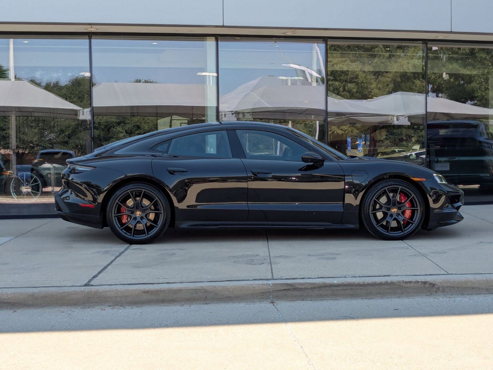 New 2026 Porsche Taycan GTS image 9