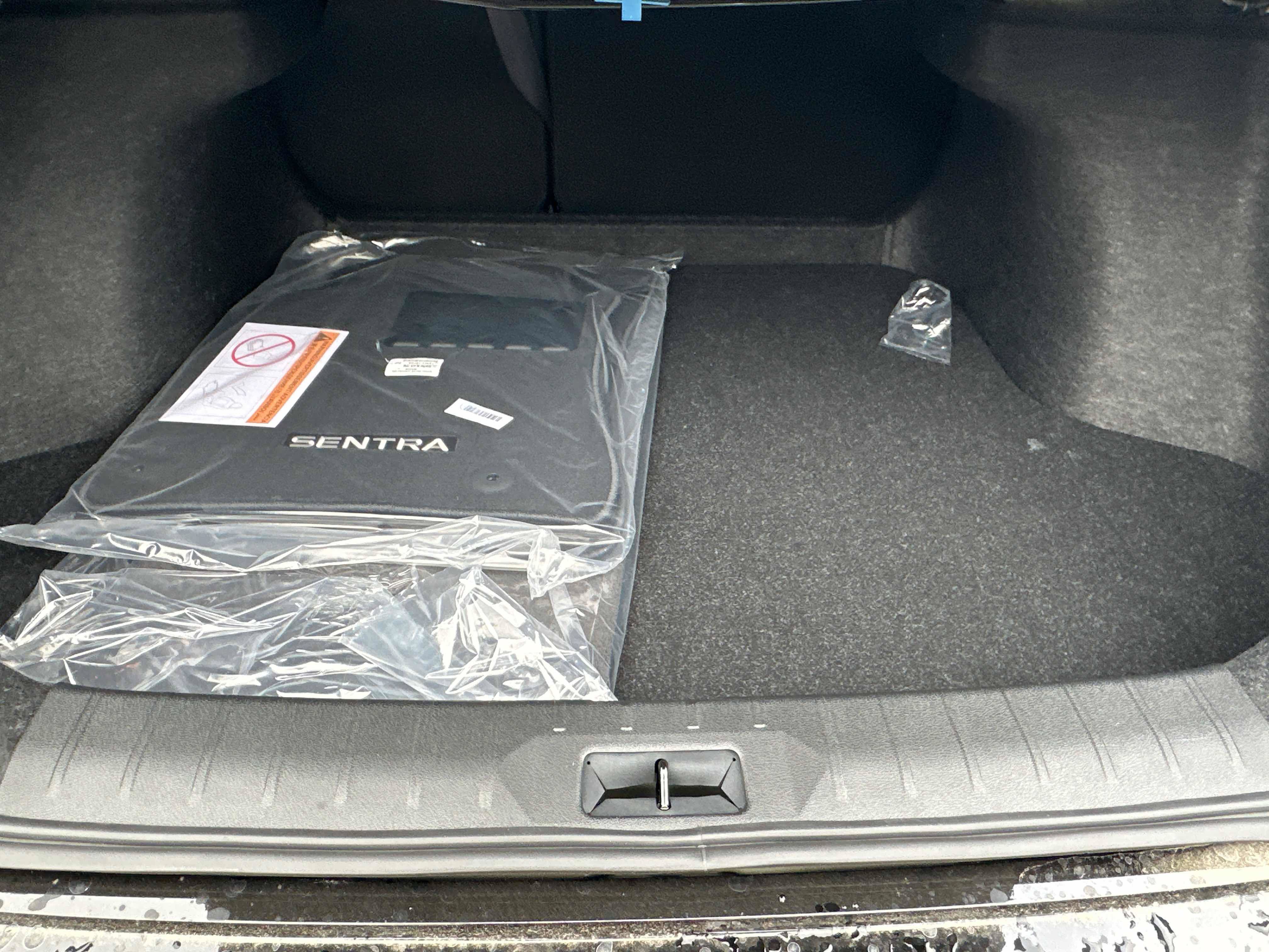New 2026 Nissan Sentra SV w/ SV Convenience Package FWD image 13