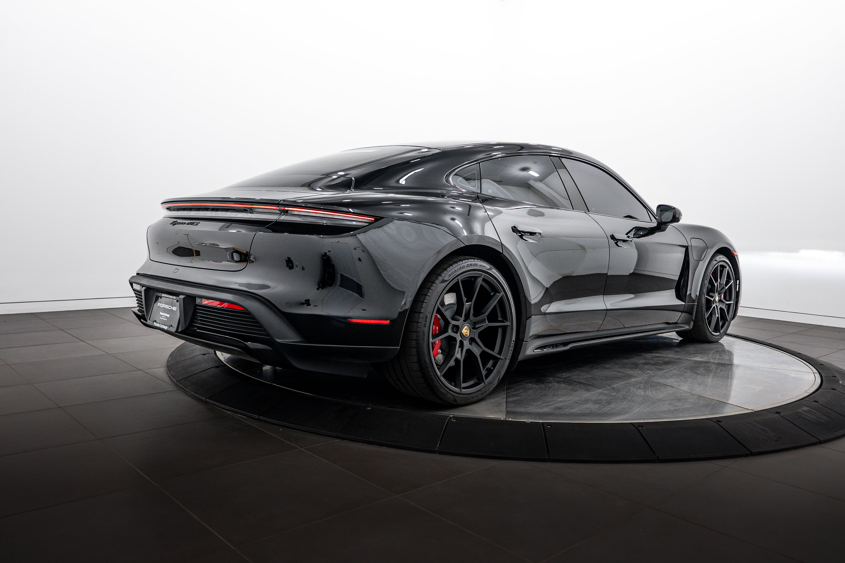 Certified 2024 Porsche Taycan GTS AWD/4WD image 7