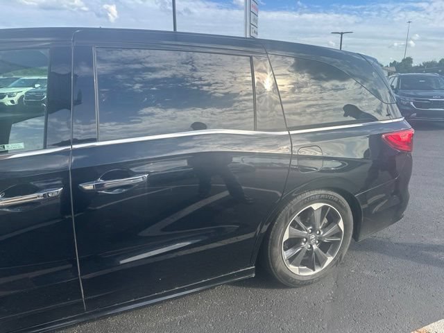 Used 2023 Honda Odyssey Elite image 5