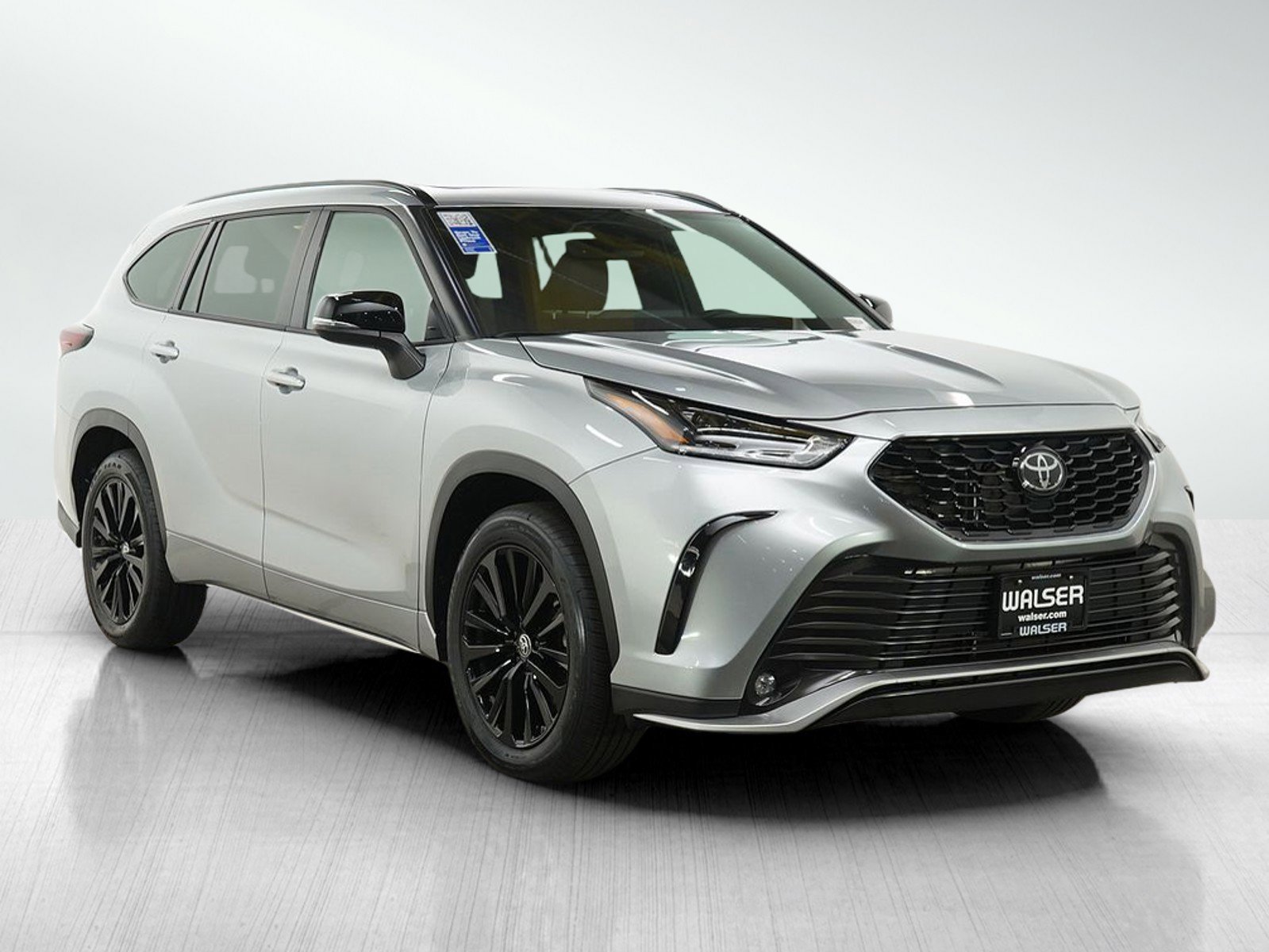 Used 2025 Toyota Highlander XSE AWD/4WD image 7