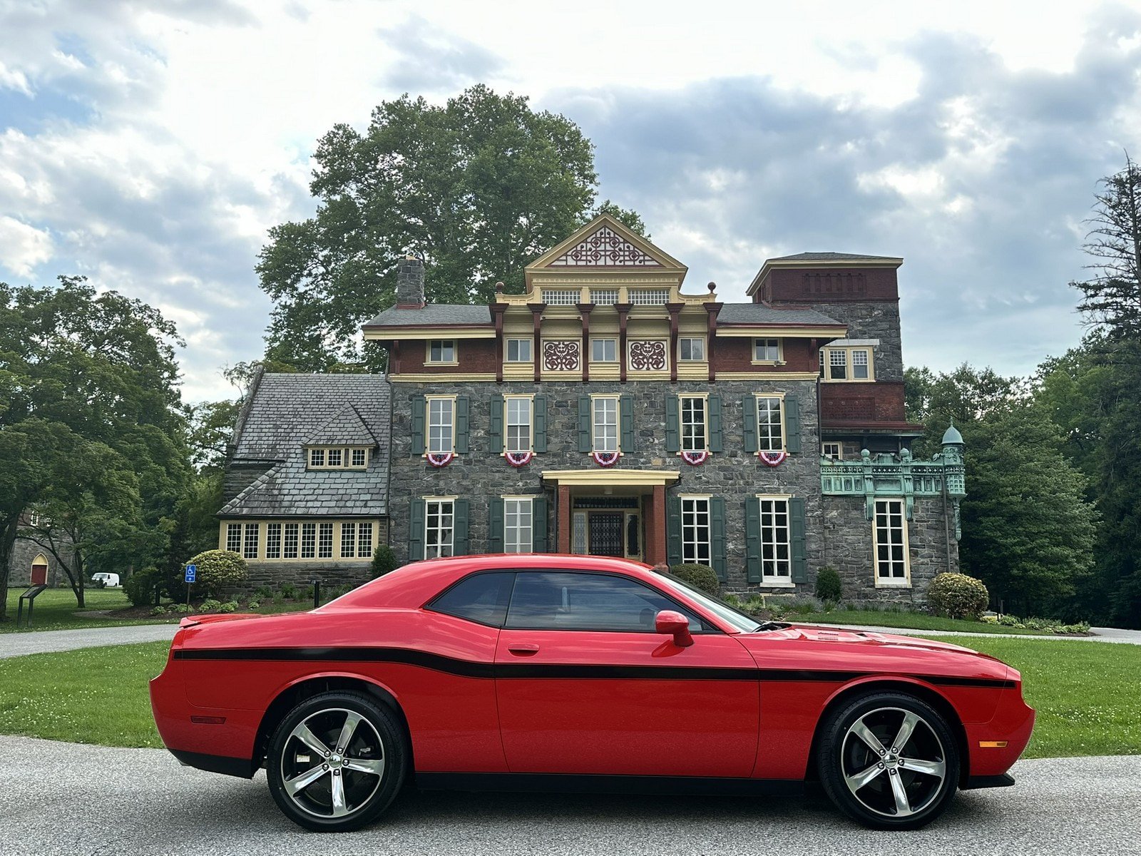 Used 2014 Dodge Challenger R/T w/ Electronics Convenience Group RWD image 12