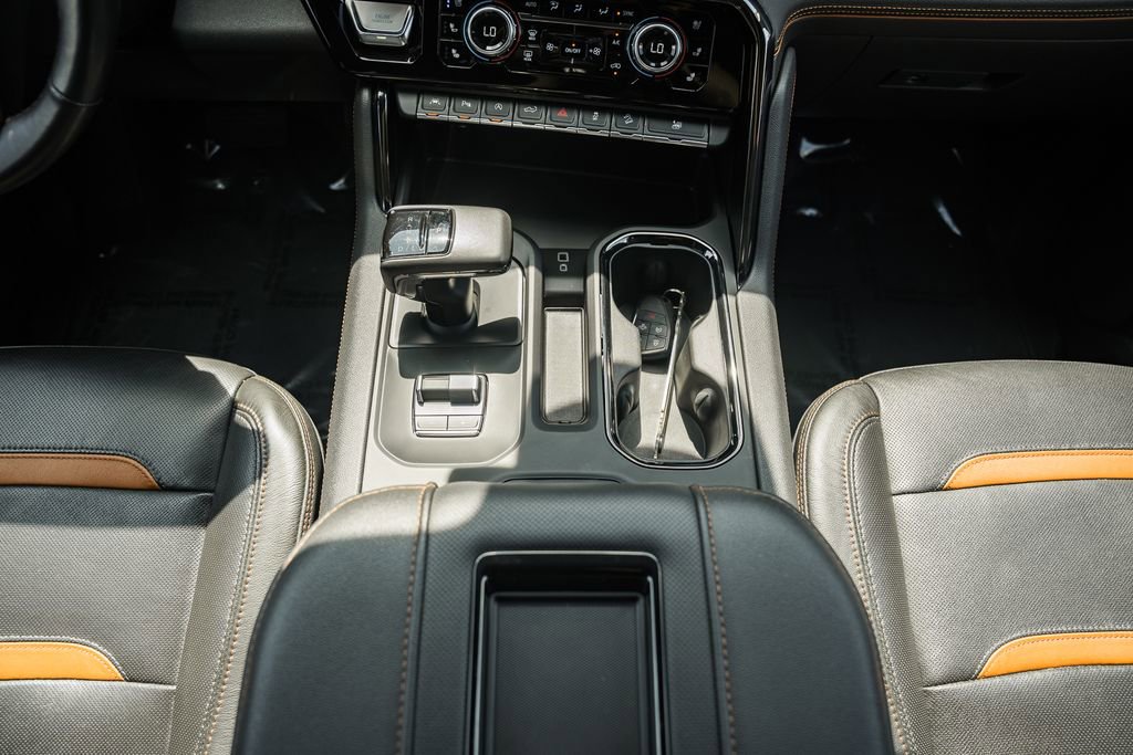 Used 2022 GMC Sierra 1500 AT4 w/ AT4 Premium Package image 39