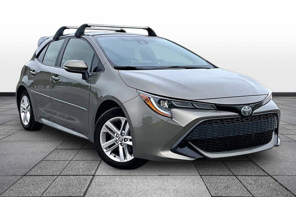 Used 2019 Toyota Corolla SE FWD image 2