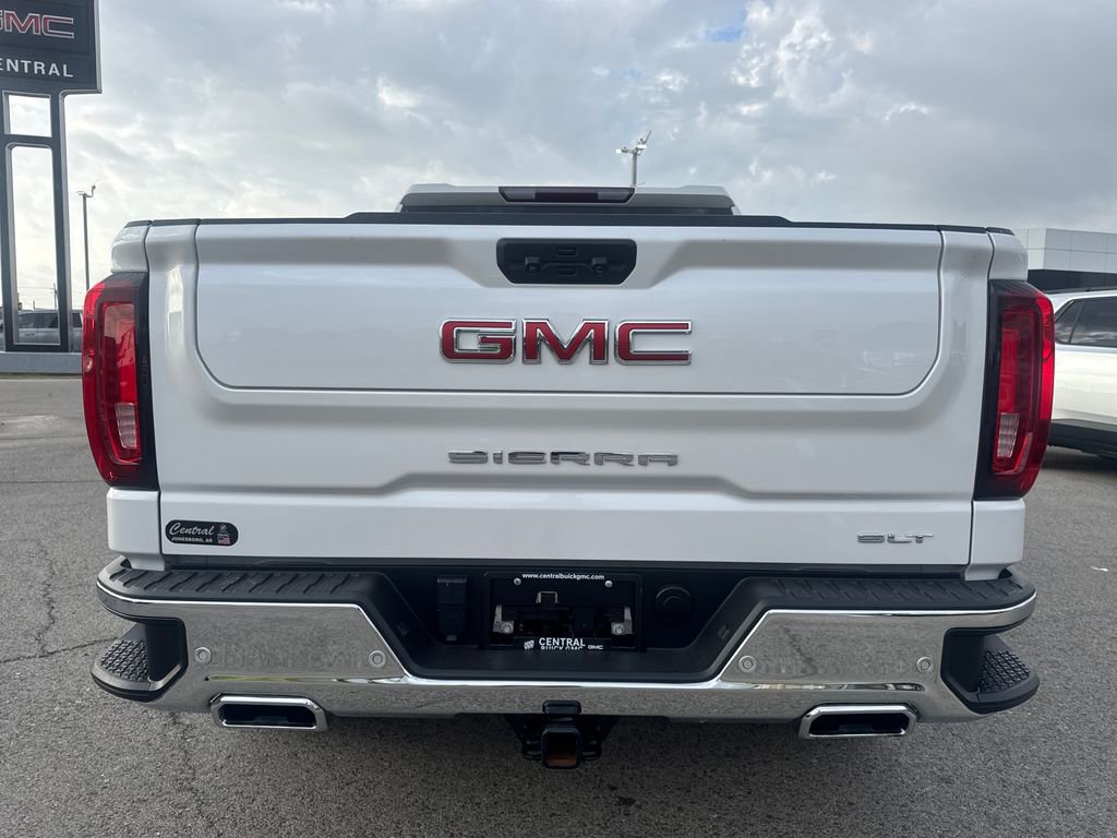 Used 2023 GMC Sierra 1500 SLT w/ SLT Premium Plus Package AWD/4WD image 5