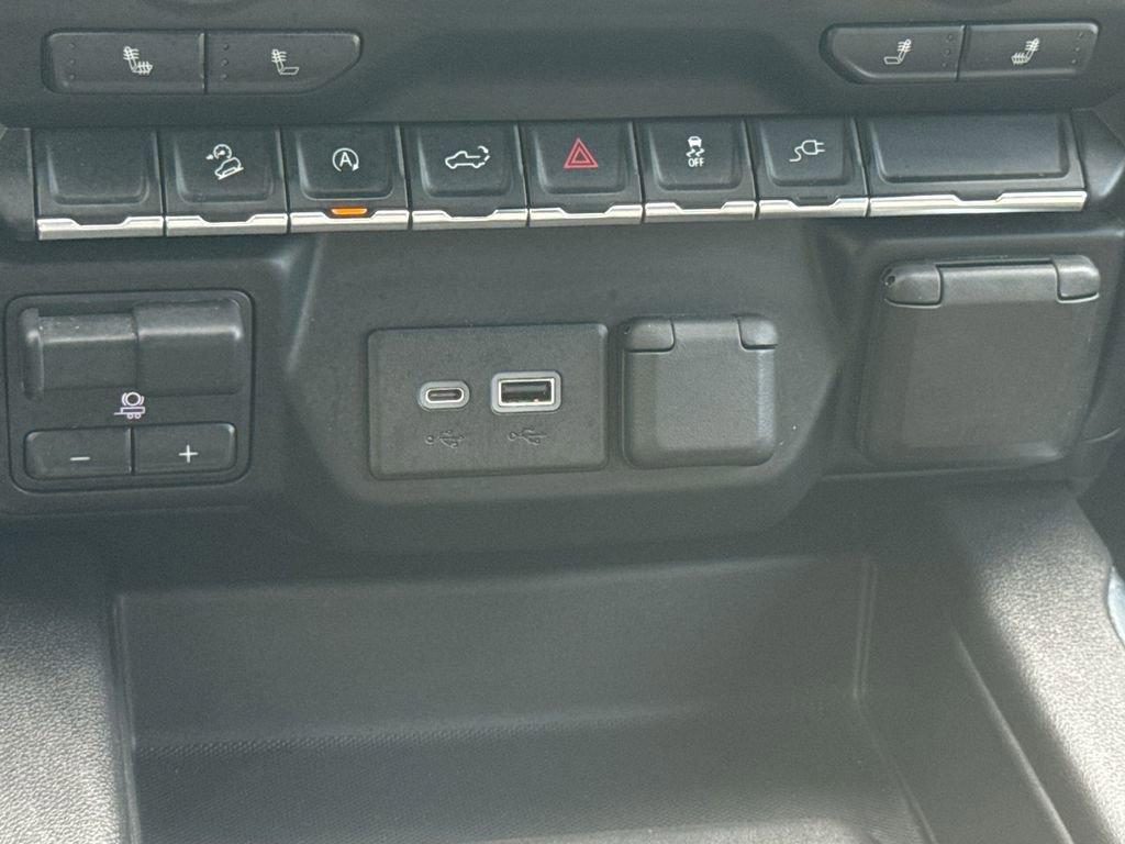 Used 2020 Chevrolet Silverado 1500 RST AWD/4WD image 20