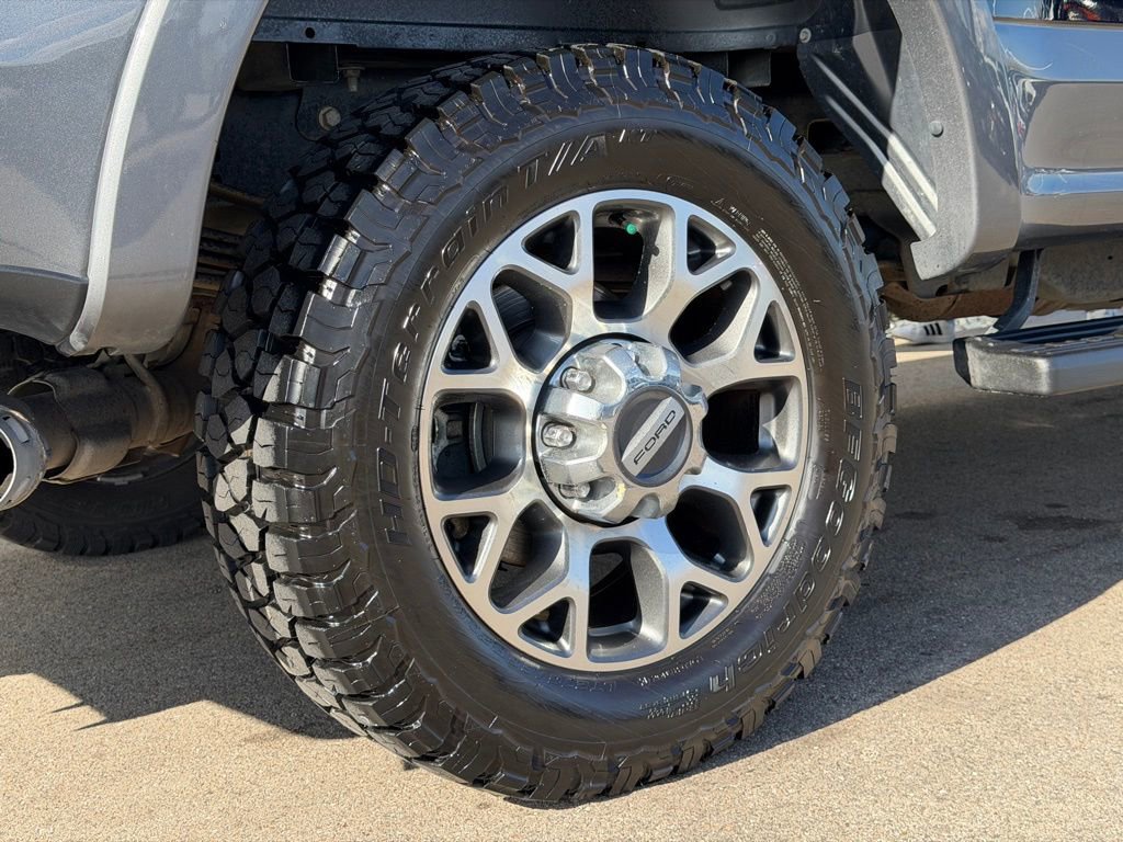 Used 2022 Ford F350 Lariat w/ Lariat Ultimate Package AWD/4WD image 24