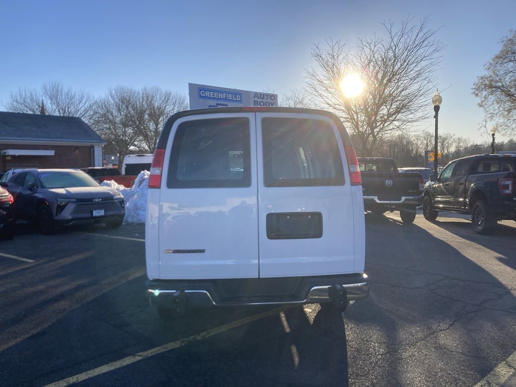 Used 2024 Chevrolet Express 2500 w/ Driver Convenience Package image 6