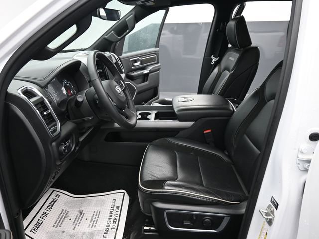 Used 2025 RAM 1500 Laramie AWD/4WD image 11