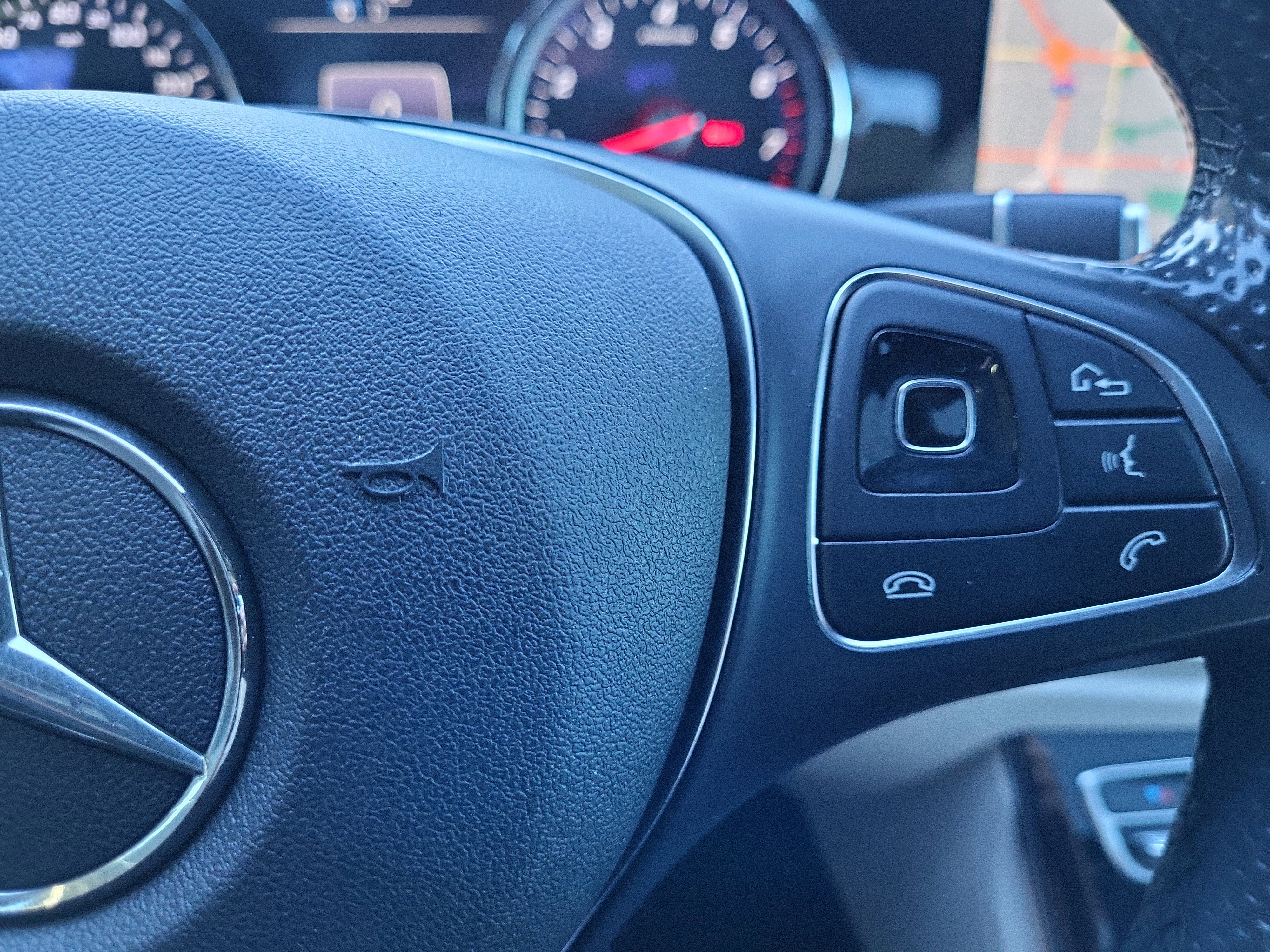 Used 2017 Mercedes-Benz E 300 4MATIC image 30