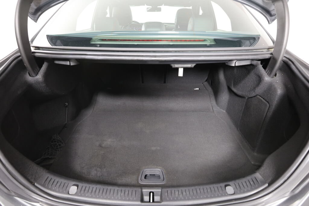 Used 2019 Mercedes-Benz E 300 4MATIC image 19
