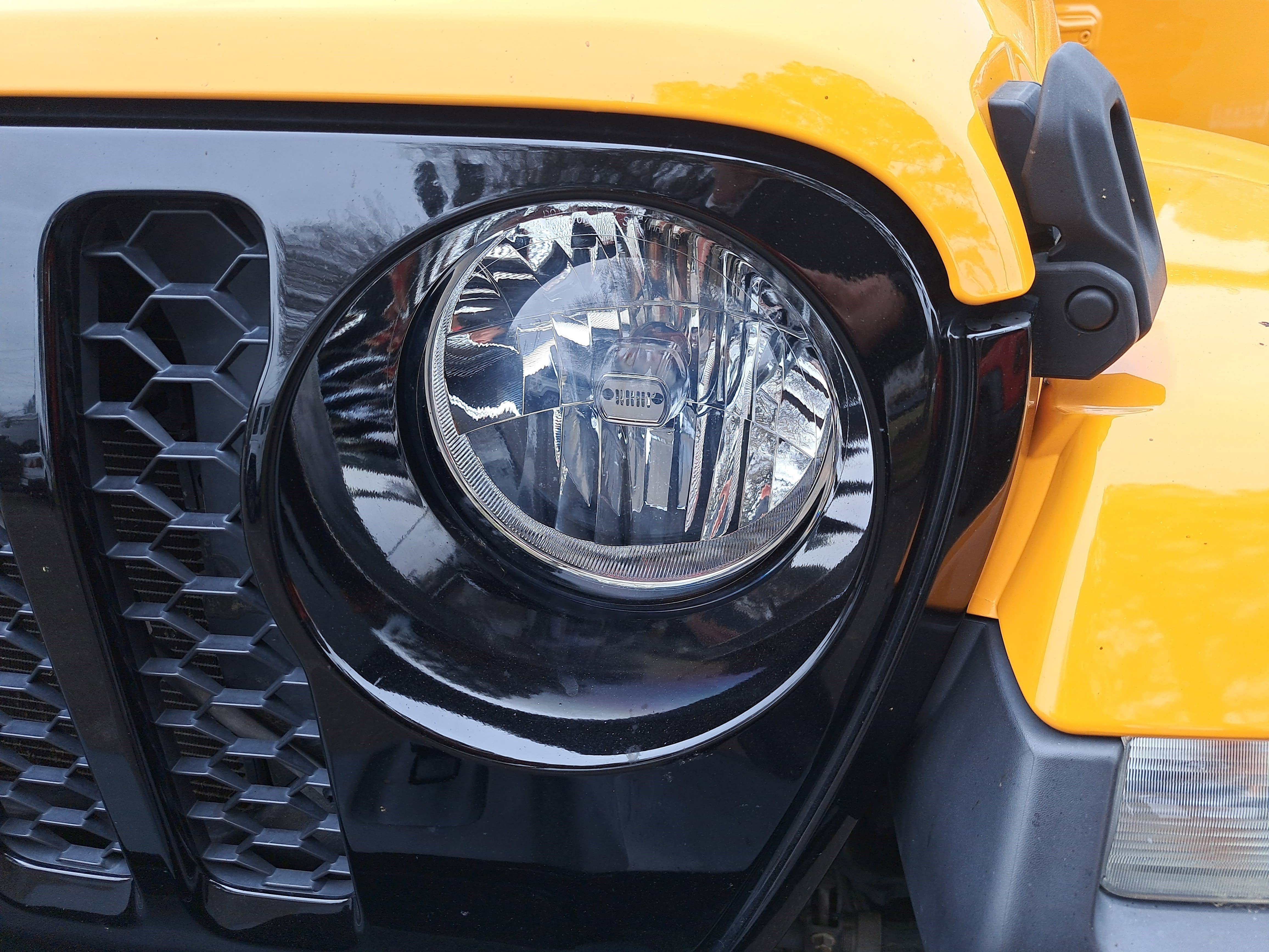 Used 2021 Jeep Gladiator Willys image 28