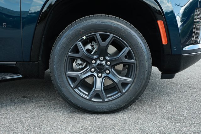 New 2026 Jeep Grand Wagoneer L Limited AWD/4WD image 5