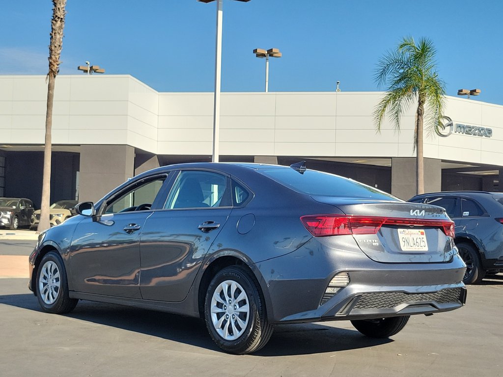 Used 2024 Kia Forte LX FWD image 2