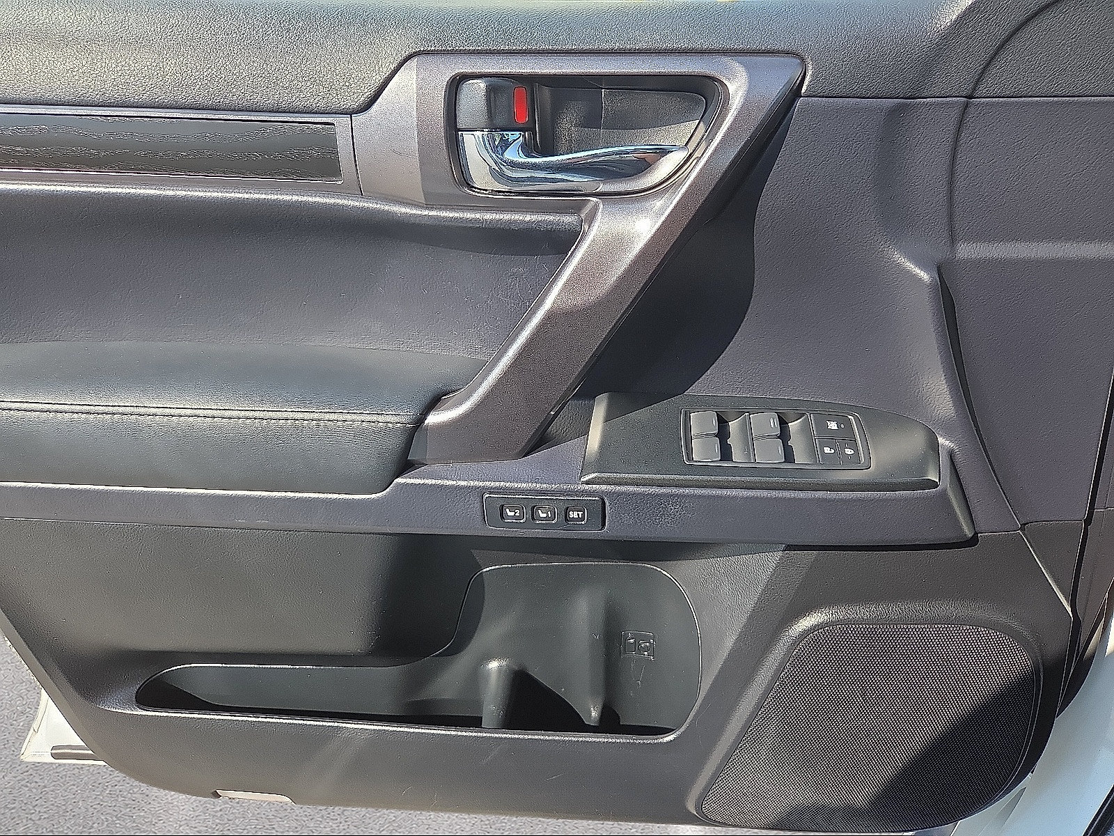 Used 2022 Lexus GX 460 w/ Black Line Special Edition AWD/4WD image 25