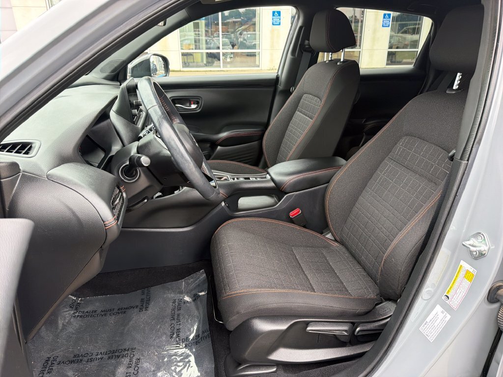 Used 2024 Honda HR-V Sport image 9