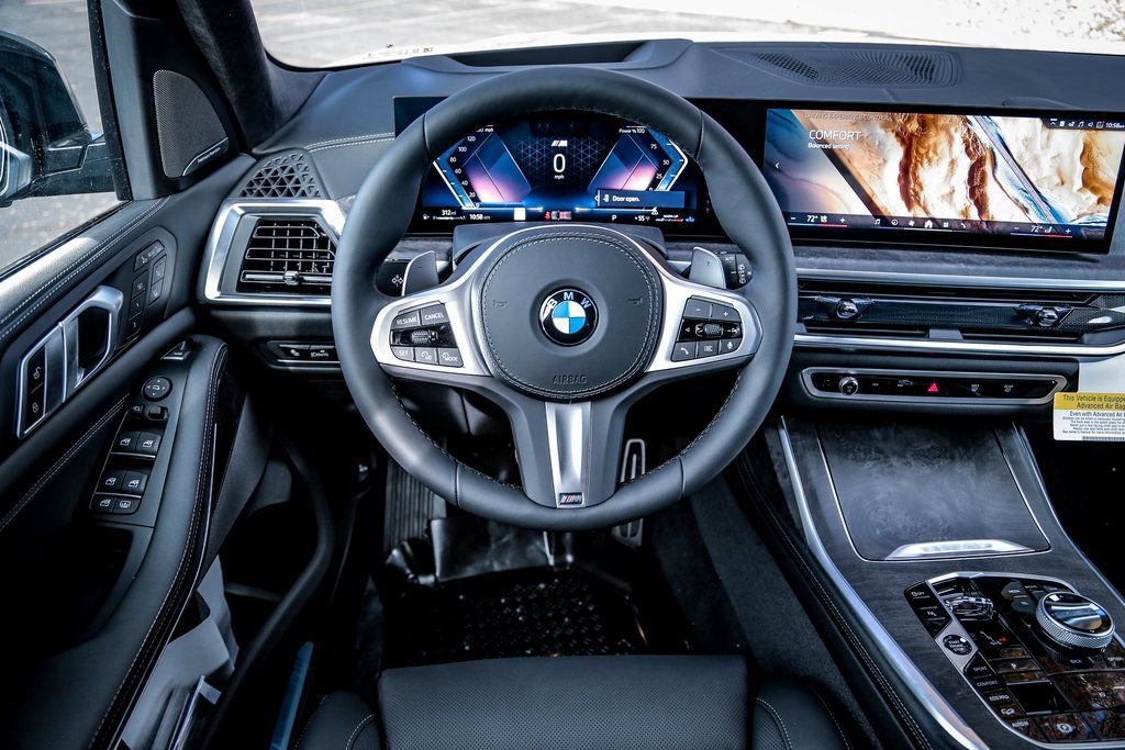 Used 2026 BMW X7 xDrive40i w/ Executive Package image 11