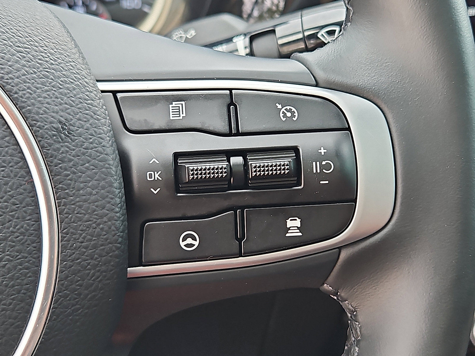 Used 2023 Kia K5 GT-Line image 26