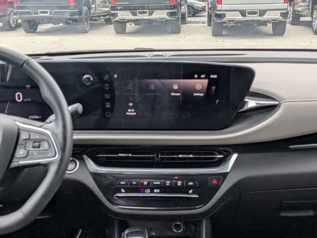 Used 2025 Buick Envista Avenir FWD image 19