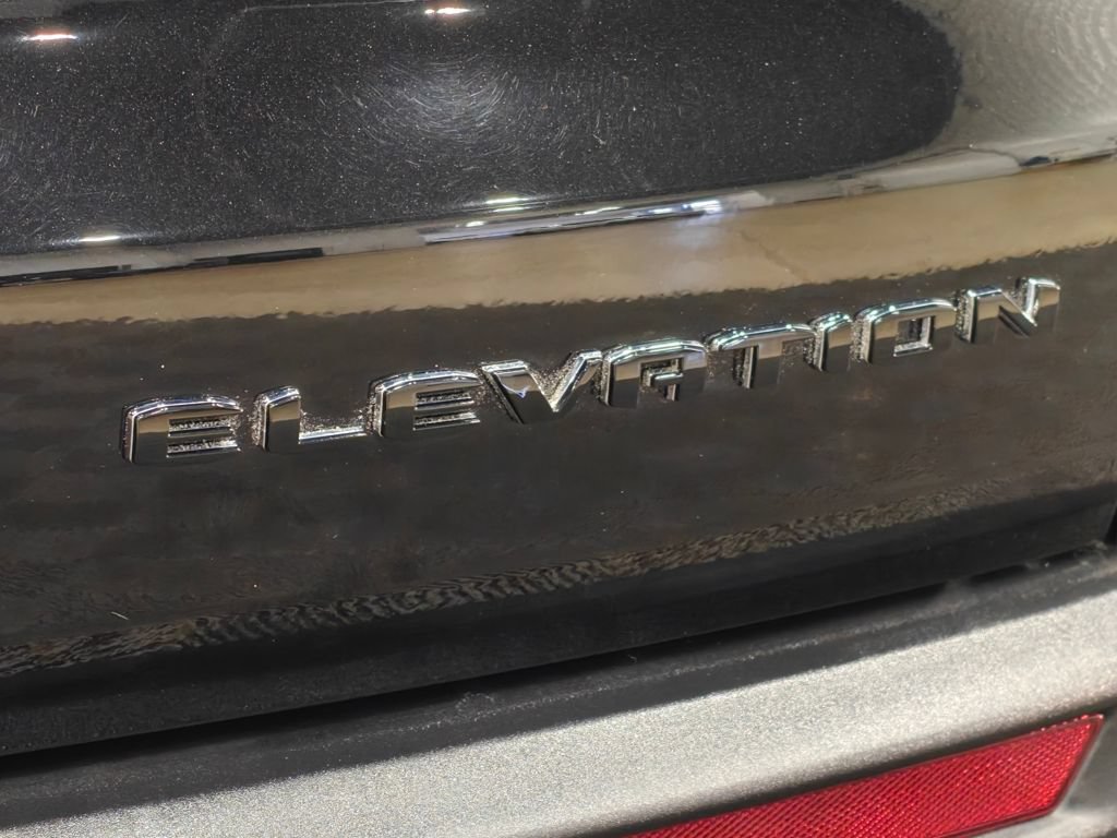 Used 2025 GMC Acadia Elevation w/ Elevation Premium Package FWD image 61