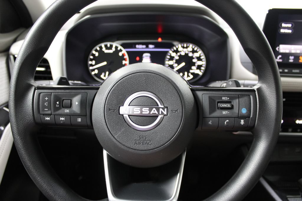Used 2023 Nissan Rogue SV AWD/4WD image 34