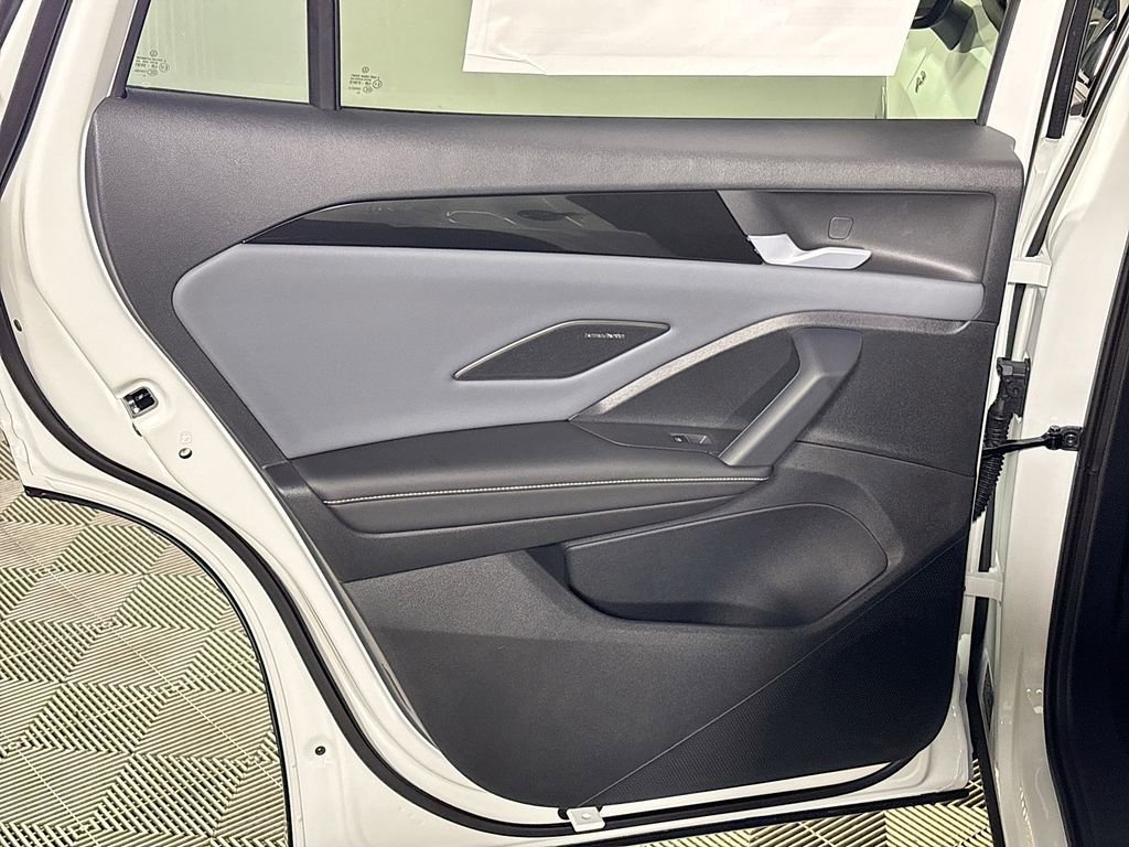 New 2026 Volkswagen Tiguan SEL R-Line image 20