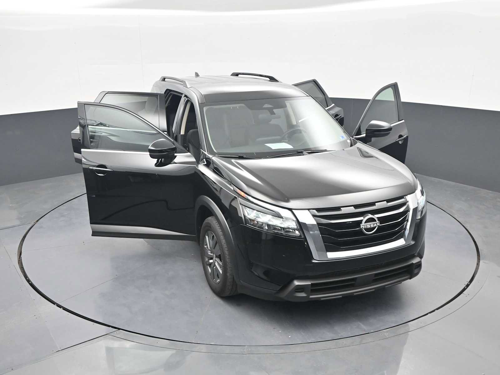 Used 2025 Nissan Pathfinder SV AWD/4WD image 43
