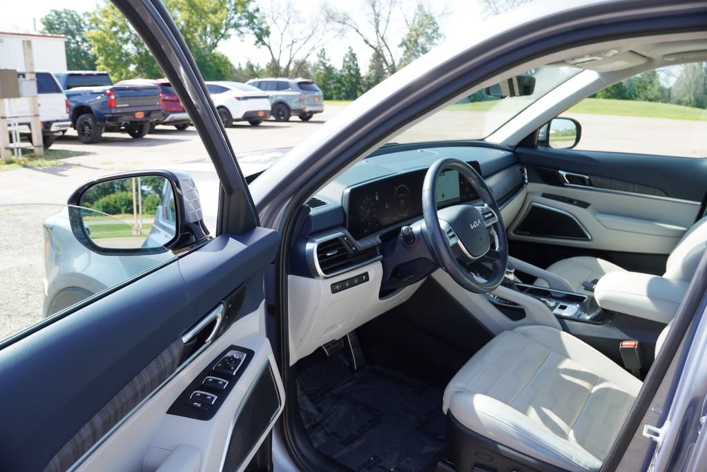 Used 2023 Kia Telluride SX Prestige AWD/4WD image 14