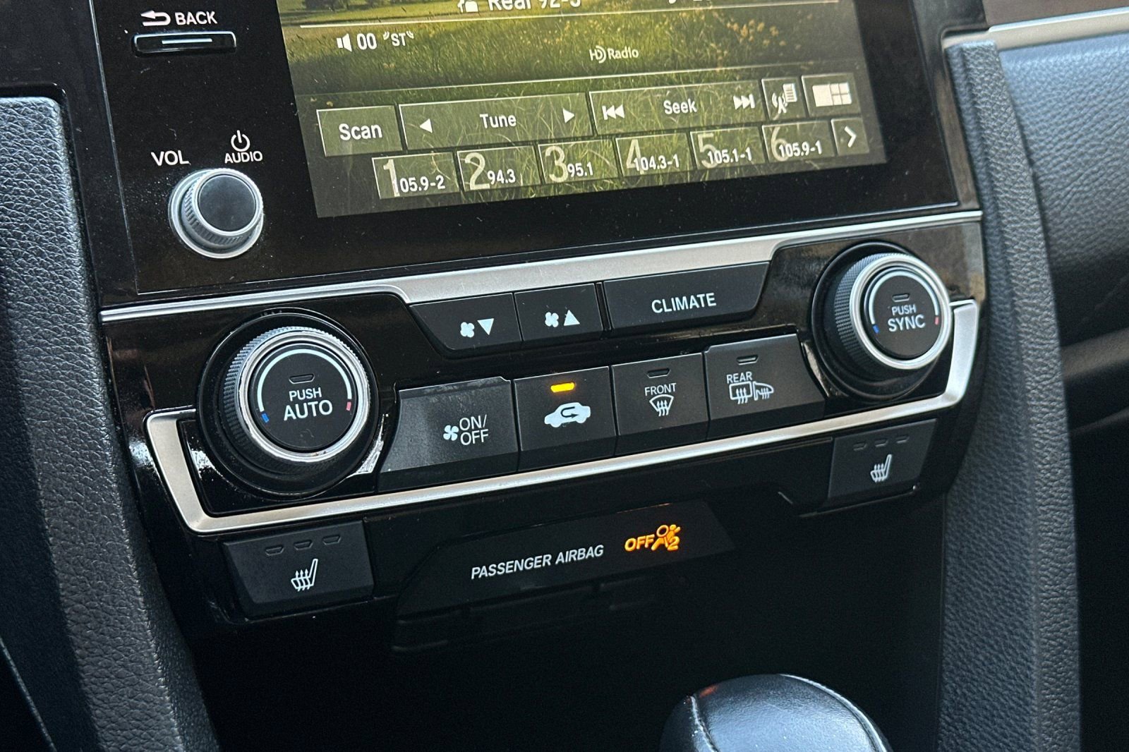 Used 2019 Honda Civic EX image 19