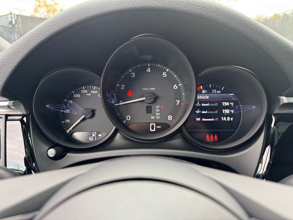 Used 2024 Porsche Macan image 24