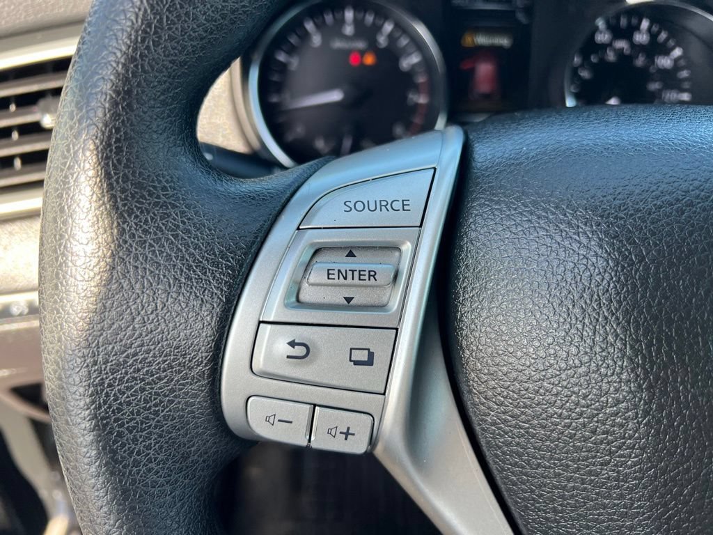 Used 2016 Nissan Rogue SV w/ SV Premium Package AWD/4WD image 41