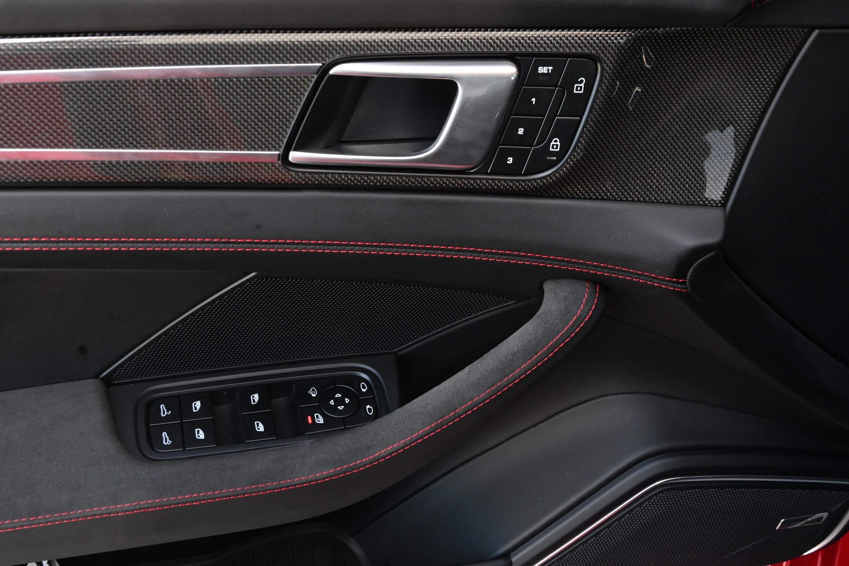 Used 2023 Porsche Panamera GTS image 31