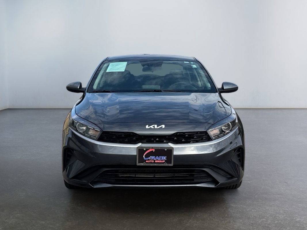 Used 2024 Kia Forte LXS image 2